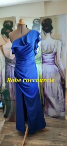 robe bleue raccourcie
